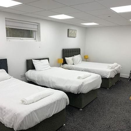 Huge Studio Close To City Centre With Free Secure Parking Leeds  Buitenkant foto